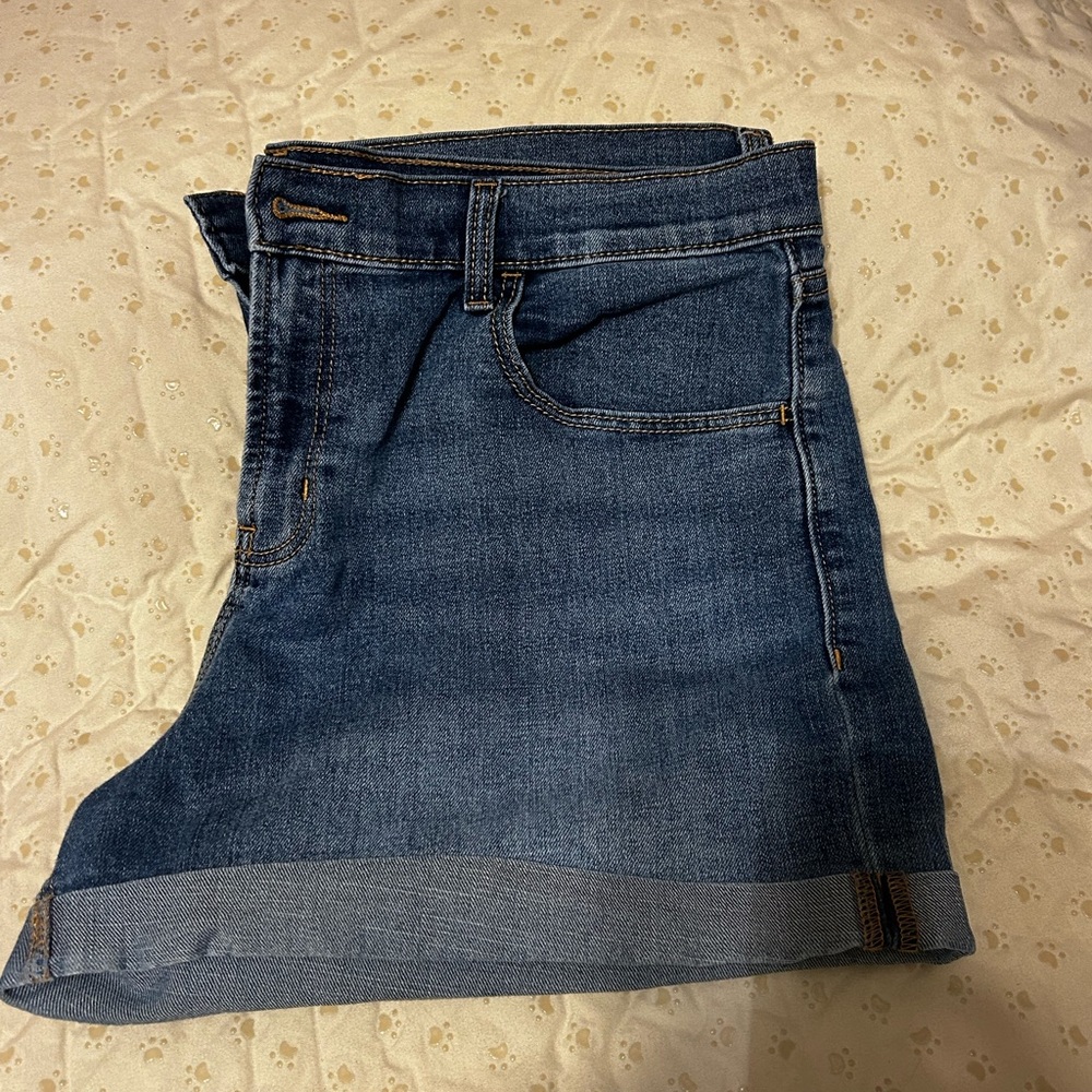 Old Navy Shorts Size 16